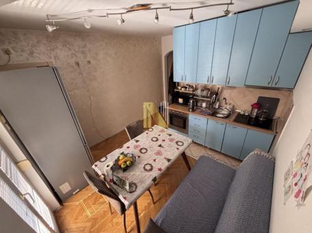 Prodaja duplex stana na Adamovićevom naselju