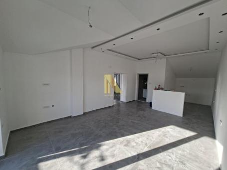 Trosoban stan u Novom Sadu, Klisa, 80 m² Gratis dvorište