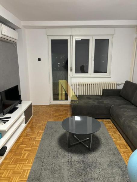 Moderan stan na Avijatičarskom naselju sa uračunatim troškovima