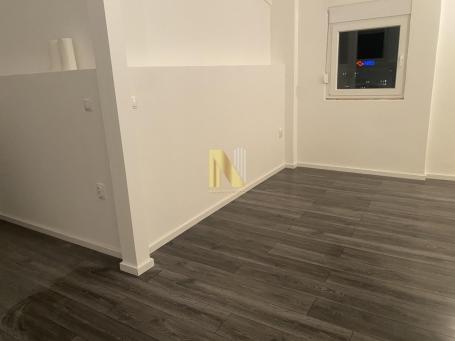 Na prodaju kompletno renovirana garsonjera – Liman 2