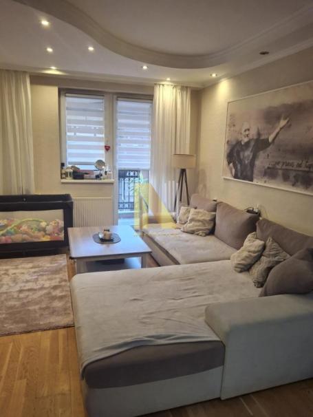 Prodaje se prostran stan u centru Subotice – 93m²