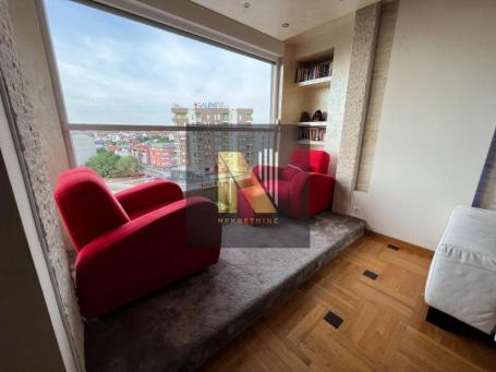 Prodaja - 3.0 penthouse - panoramski pogled - garažni parking