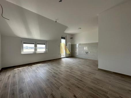 Prodaja - 4.0 Nov stan + krovna terasa 70m2