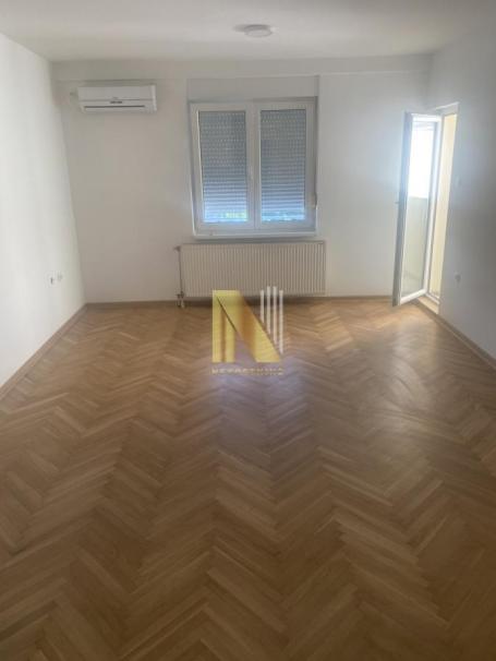 Kompletno renoviran, funkcionalan dvosoban stan, Sajam