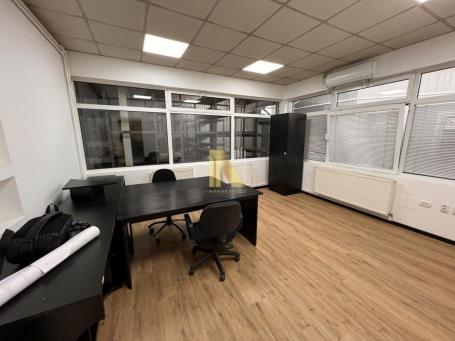 Poslovni prostor – 550m², lokal + magacin, prometna lokacija- Telep
