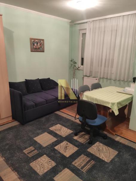 Izdaje se - nameštena garsonjera - Janka Čmelika - Nova Detelinara