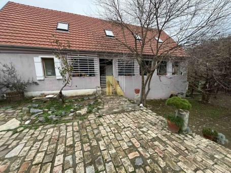 Kompletno renovirana kuća u Bukovcu