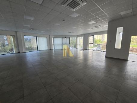 Poslovni prostor u centru Subotice – otvoren koncept BEZ STUBOVA - 320m2