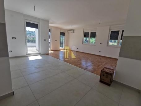 Odličan, lux stan, Sremska Kamenica, 124m2,  cena sa PDV-om