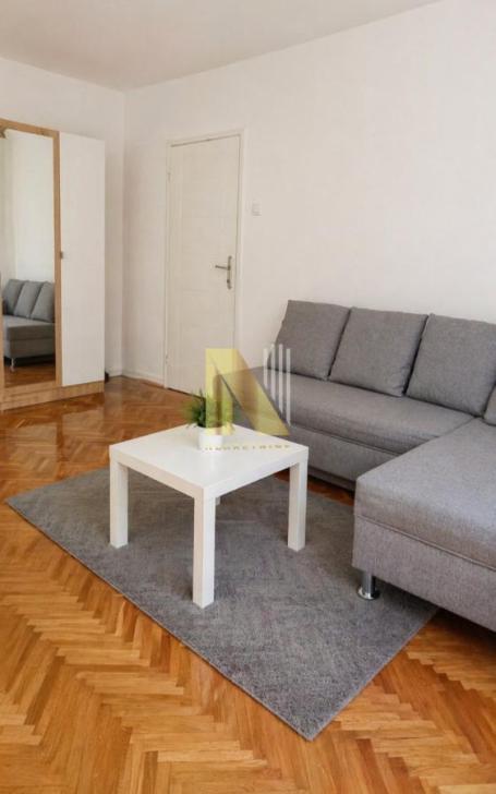 Izdaje se namešten jednosoban stan – Futoški put Pet Friendly