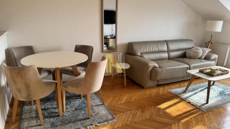 U ponudi 2.0 stan na Bulevaru Oslobođenja, Pet Friendly