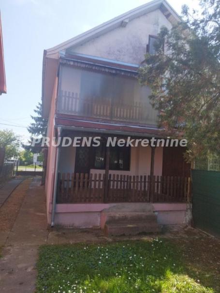 Bečmen, kuća u glavnoj ulici
