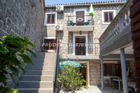 Budva-Bečići, uknjižena kuća