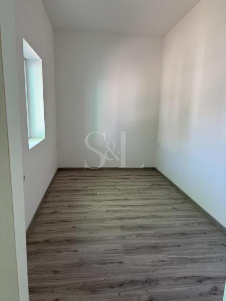 RENOVIRANA KUĆA!