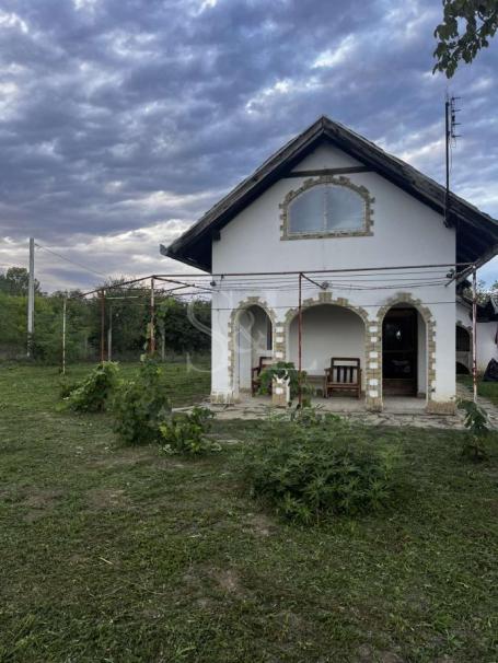 VIKEND KUĆA U BAČKOM MONOŠTORU