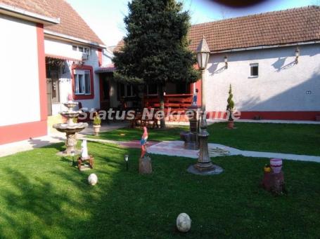 Despotovo-EKSKLUZIVA-Lepa Porodična kuća 210 m2 na Placu od 3200 m2 - 065/385 8880