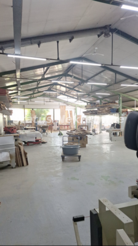 Kać-Uknjižene 2 Hale 1200 m2 na Placu od 2000 m2-065/385 8880