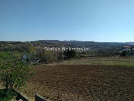 Čardak-Uknjižen Građevinski Plac 674 m2 na Top Lokaciji-065/385 8880