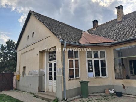 Kuća 279 m² sa placem 20,9 a u Futogu, Novi Sad
