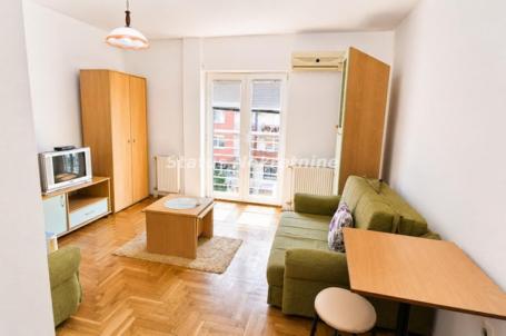 Garsonjera na Bulevaru Evrope, Novi Sad, 24 m²