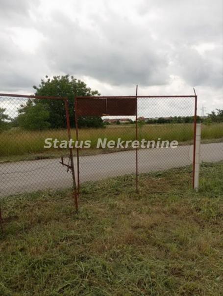Veternik-Ograđen Plac 880 m2 pogodan za Parking-Zakupnina 300e-065/385 8880