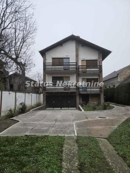 Kać-Uknjižena Porodična kuća 260 m2 na Placu od 1050 m2-065/385 8880