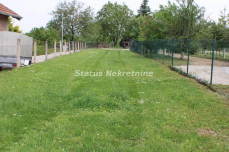 Petrovaradin-Širine 95 m2 uknjižena  vikend. kuća