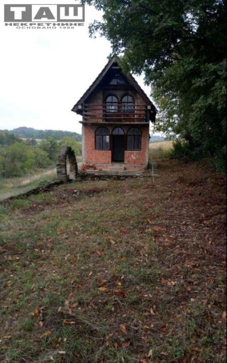 PLAC SA KUĆOM