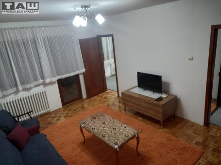 TROSOBAN STAN KOD VELIKOG PARKA