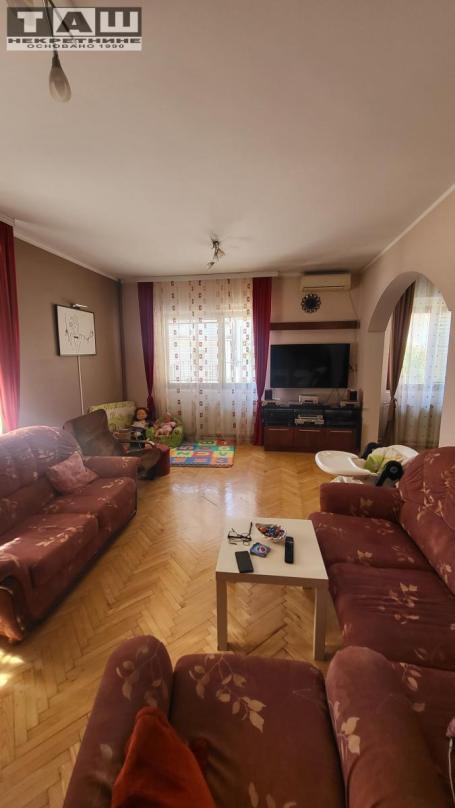 KUĆA U CENTRU