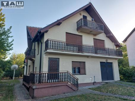 KUĆA U NASELJU ŠUMARICE