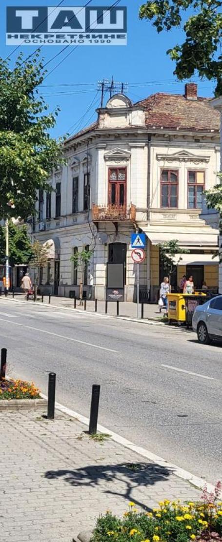 UGOSTITELJSKI OBJEKAT U CENTRU KRAGUJEVCA