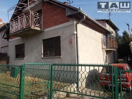 KUĆA U NASELJU ZVEZDA SA ODLIČNIM PLACEM