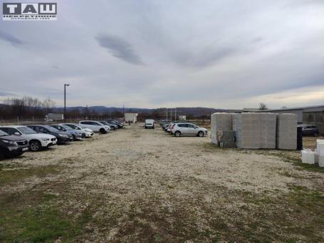 ODLIČAN TAMPONIRAN PLAC U INDUSTRIJSKOJ ZONI
