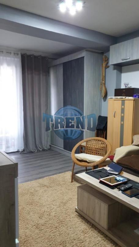Dvosoban stan 63 m², 5. sprat, ul. Ustanička, Svilajnac, 