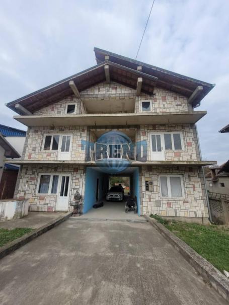 Kuća 294 m², plac 9 a, Svilajnac, Jasenovo