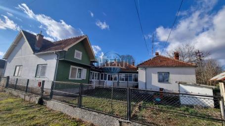 Kuća 160 m², 4.0, 3 kupatila, Svilajnac okolina