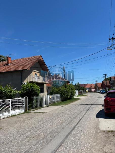 Kuća 116 m², Centar Svilajnac, plac 4 a