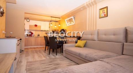 Zemun, Altina, Ugrinovački put 10. deo, 2.0, 40m2, 80000EUR