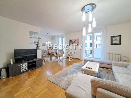 Vračar, Hram Svetog Save, Dubljanska, 3.0, 106m2, 1800EUR