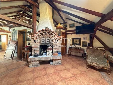 Stari grad, Politika, , 2.0, 85m2, 1000EUR
