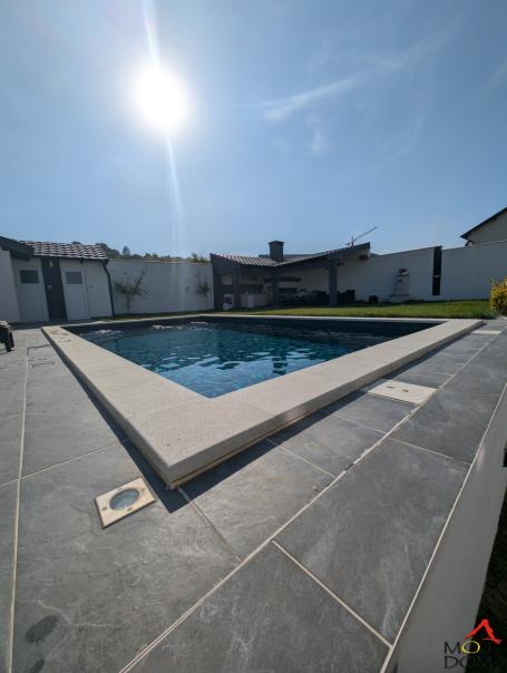 SREMSKI KARLOVCI - SREMSKI KARLOVCI - KUćA - 258 m2 - 669,500€