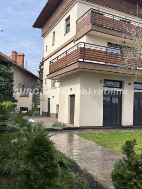 LUX KUĆA ZA IZDAVANJE, ČARDAK, SREMSKA KAMENICA