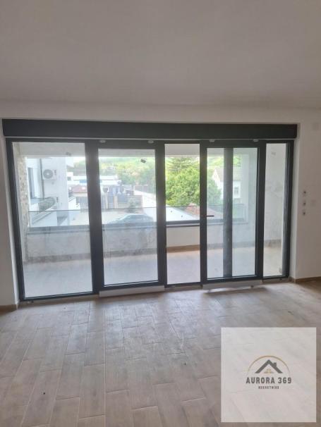 POVOLJNO!! VRDNIK BANJA, LUKSUZAN STAN, TROSOBAN, 93m2, PARKING