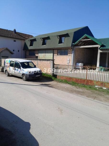 ODLIČAN POSLOVNI PROSTOR 860m2, VETERNIK-NOVI SAD