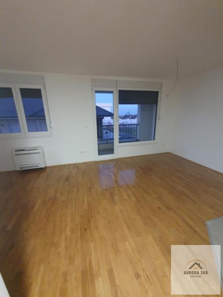 MIŠELUK, PETROVARADIN, NOVI SAD. NOV, USELJIV, DVOIPOSOBAN 58m2