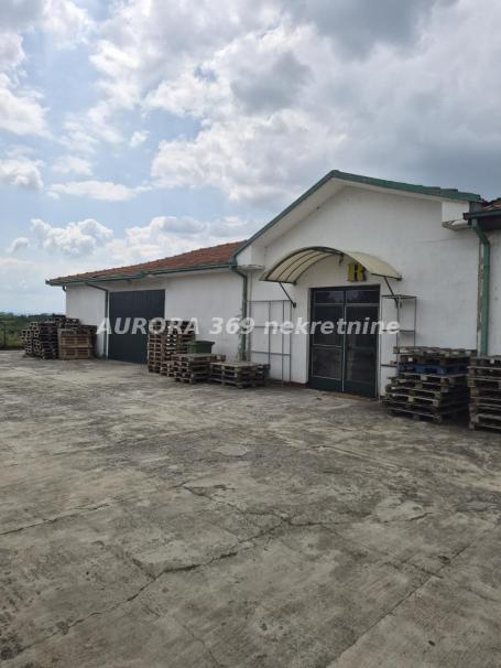 EKSKLUZIVNO! SKUPLJEN, VLADIMIRCI! 866m2 IZDATI MAGACINI