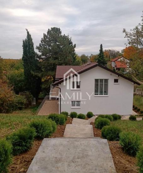 Kuća 220 m², 13 a placa, Sremska Kamenica, Novi Sad