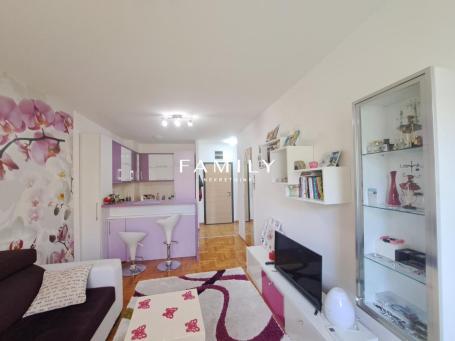 Prelep jednoiposoban stan, Satelit, 41m2, blizina Futoškog puta