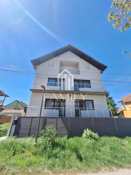 Kuća u Novom Sadu, Klisa, 321 m², 3 sprata